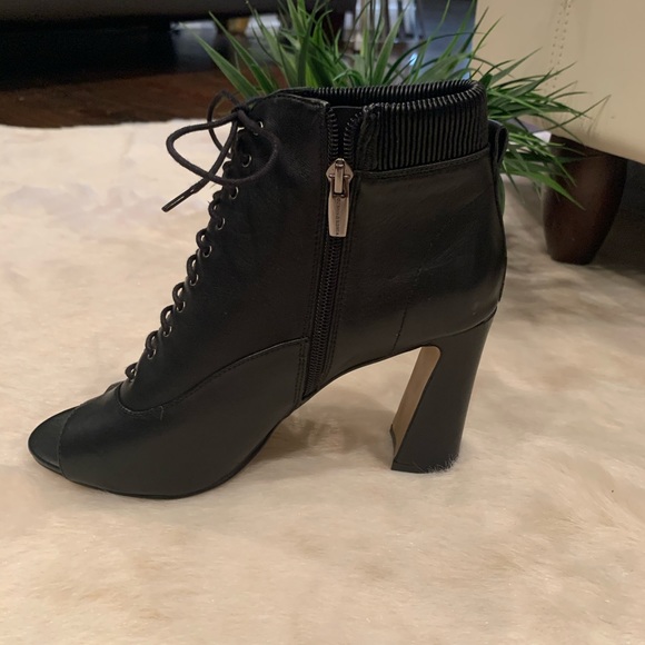 Nwob Vince Camuto Cleia Bootie 